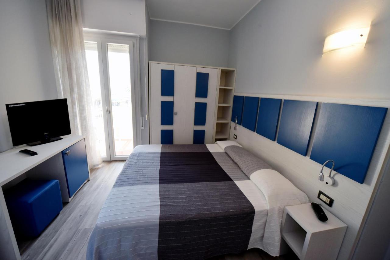Hotel Mirabella Риччоне Экстерьер фото